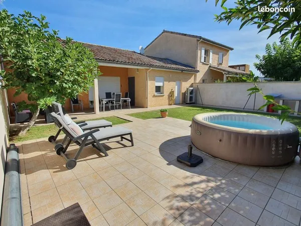 Maison lumineuse et confortable