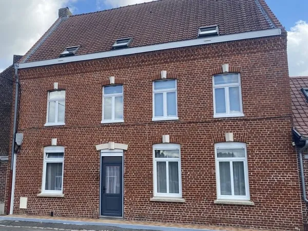 Maison 9 pièces 213 m²
