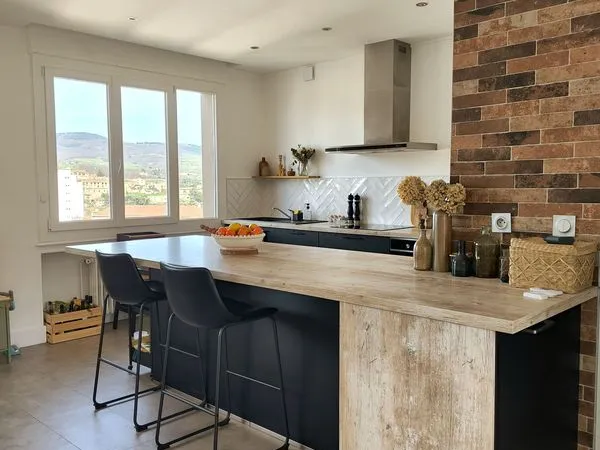 Appartement traversant - 90 m² - Terrasse - Vue dégagée - Garage