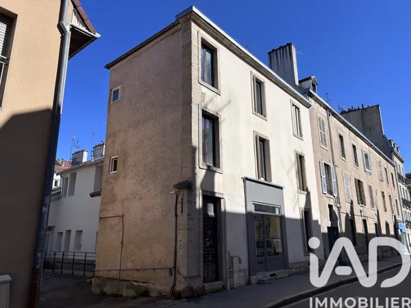 Immeuble 142 m²