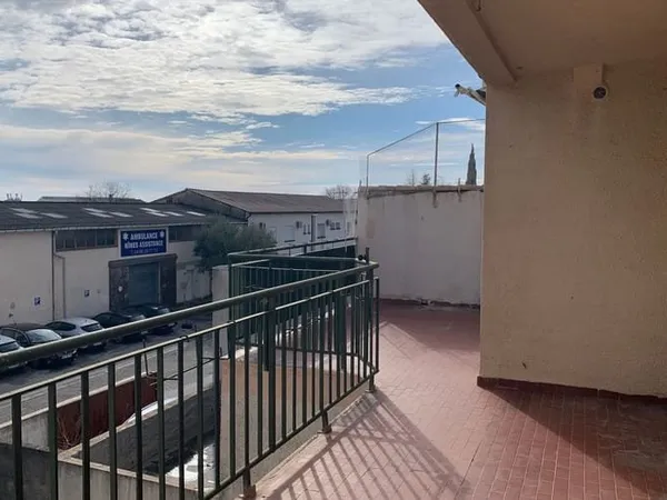 Bureau 96 m²