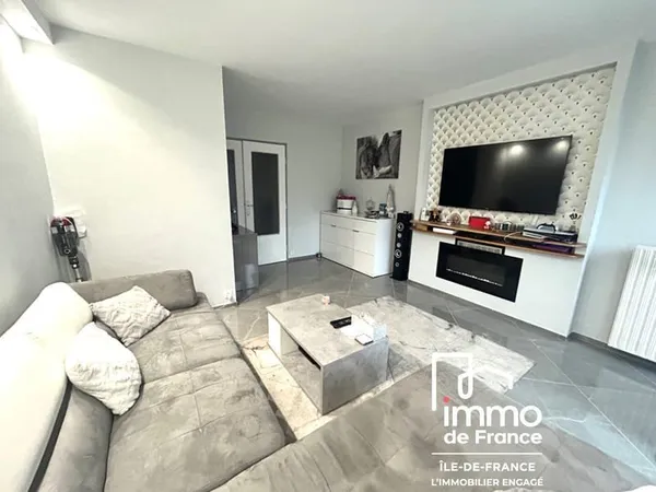 4 PIECES - NEUILLY SUR MARNE