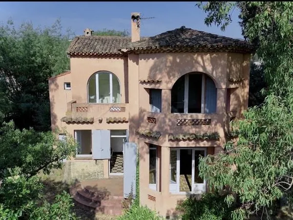 Villa des années 20 à proximité de la mer