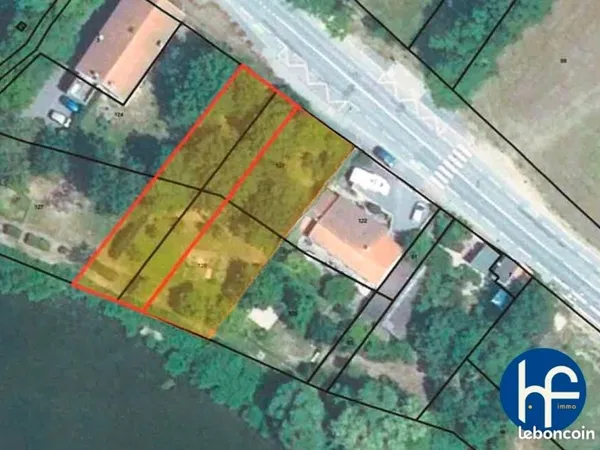 Terrain Terrain constructible de 550m2 au bord de l'eau - Rare sur le secteur