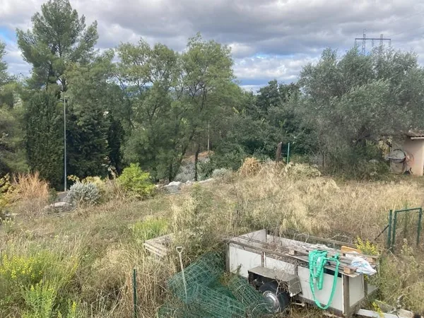 Terrain à Batir 834 m² / 159.000 / Centre ville Hauteur de Magalas