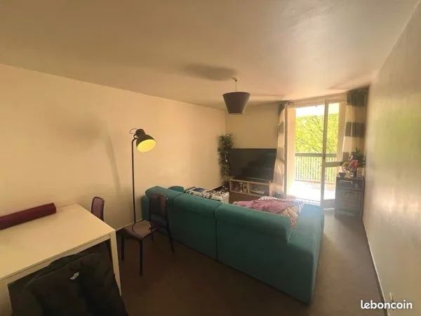 T3 lumineux avec terrasse - 65 m² - Aix-en-Provence (Encagnane)