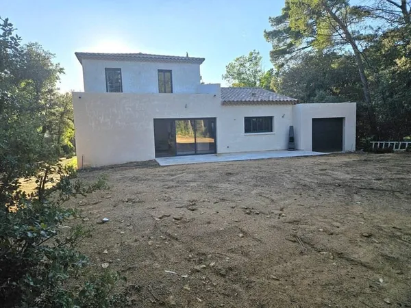 Villa 5 pièces 180 m²