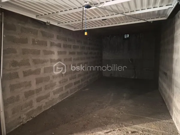 Parking 14 m²