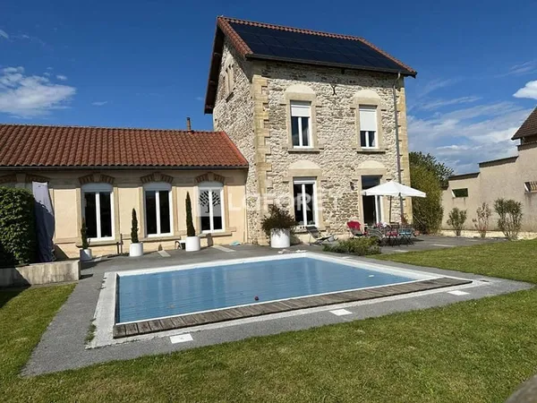 Maison 5 pièces 165 m²