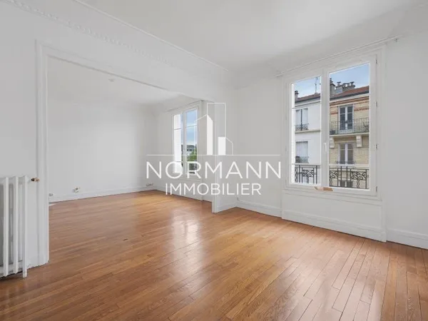 Appartement 2 pièces 55m² - étage élevé - Asc