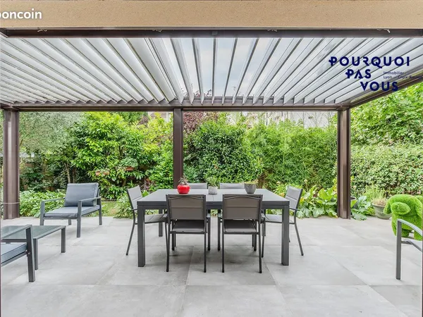 Maison 6 pièces 332 m²