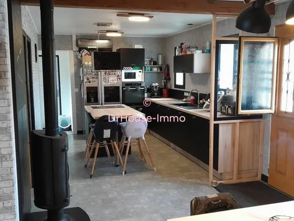 Charmante Maison Familiale de 5 Pièces avec Grand Terrain à Chéu
