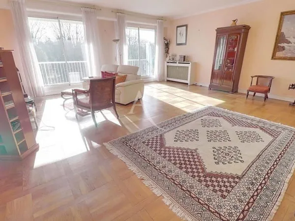 Appartement 4 pièces 124 m²