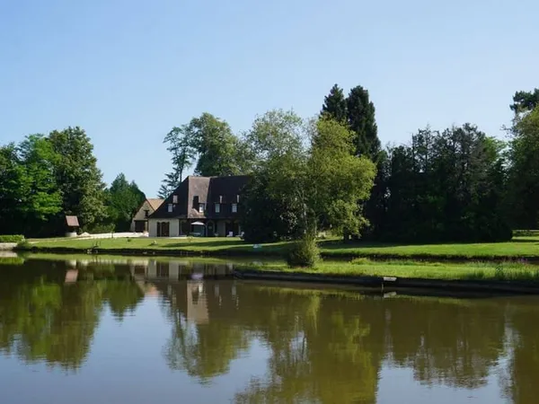 Maison 7 pièces 280 m²