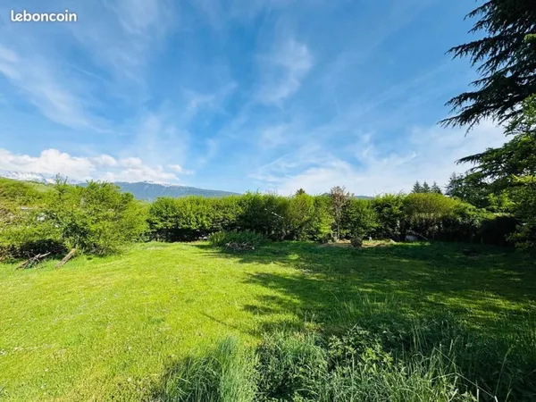 Terrain 800 m² Brié-et-Angonnes