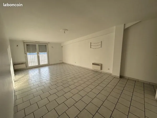Appartement type 4 centre ville