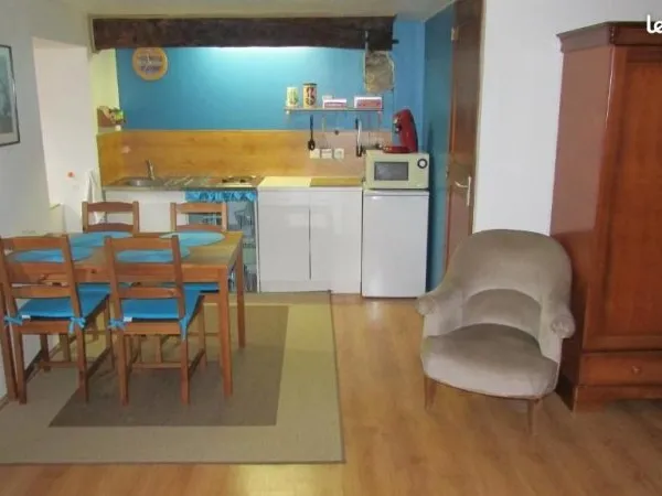 STUDIO MEUBLE JUIN à SEPTEMBRE