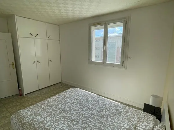 Chambre colocation Noisy-Champs