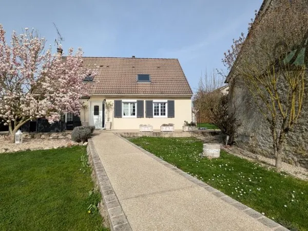 Maison traditionnelle fonctionnelle de plain-pied - 6 pièces