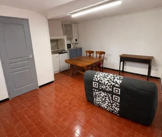 Studio de 18 m°2 meublé