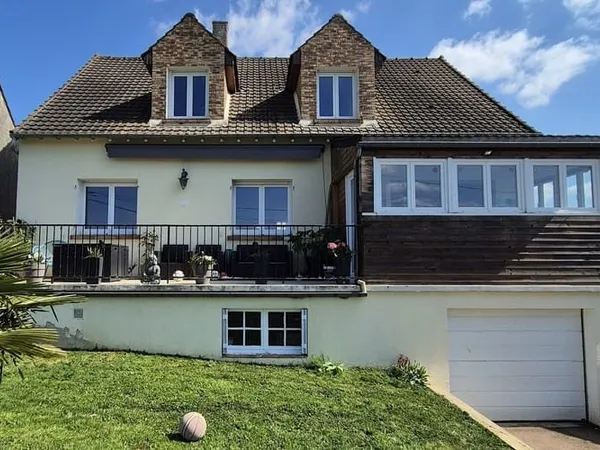 Maison 9 pièces 207 m²