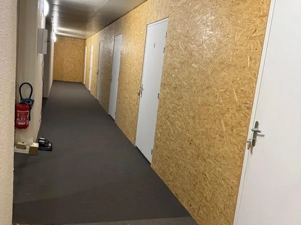 Box a louer / dépôt / local de stockage /