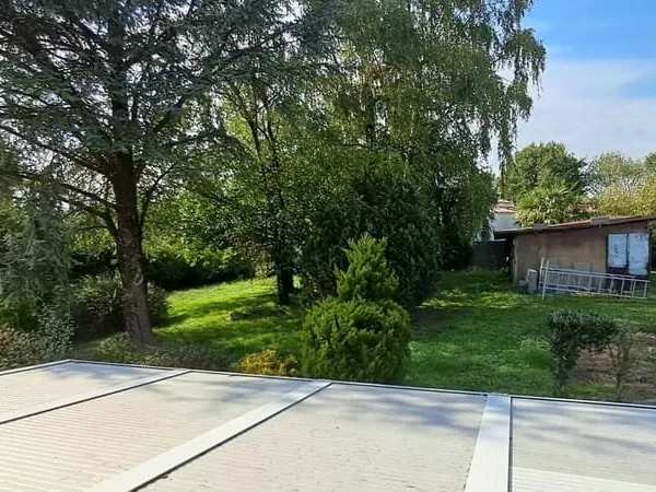 Maison de ville, 3 chambres 2 salles d'eau Garage terrain clos