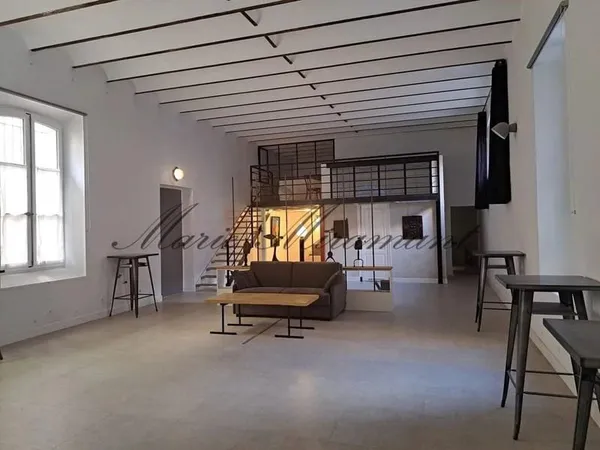 Maison 10 pièces 300 m²