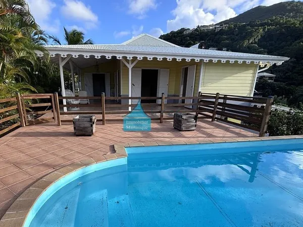 EXCLUSIF ! VILLA F4 + F3 avec piscine