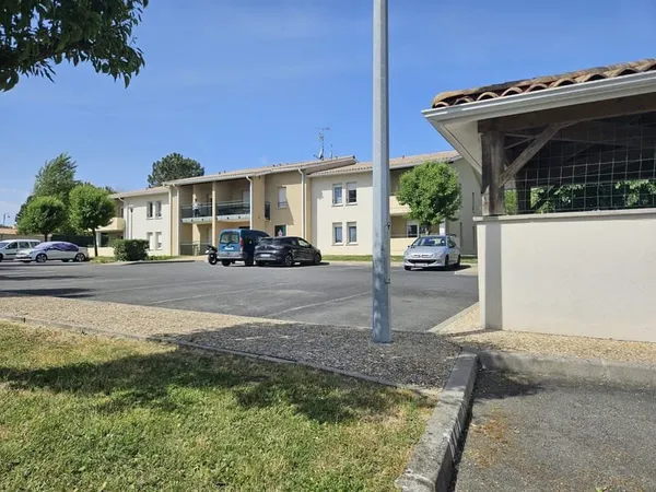 Appartement T3 de 63,03m2, 2 chambres, refait à neuf, sur St
