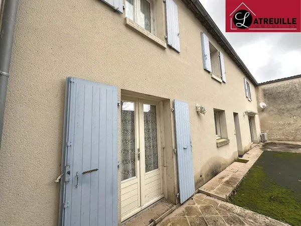 Maison Vente Gémozac 5p 202m² 170000€