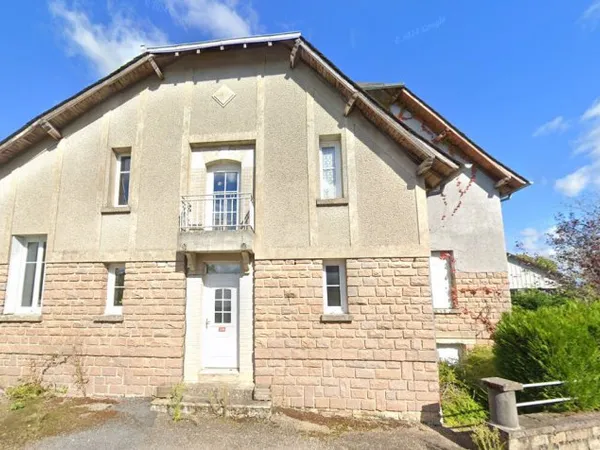 A VENDRE ST SALVADOUR MAISON ET GRANGE