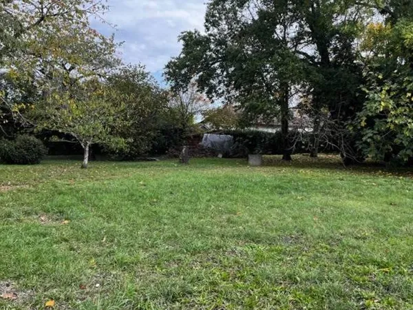 Terrain constructible 1400 m²