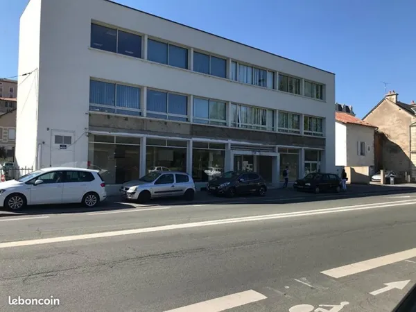 Bureaux 308 m²