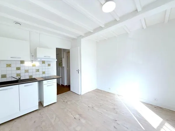 A LOUER APPARTEMENT DE TYPE 1- LIBOURNE CENTRE