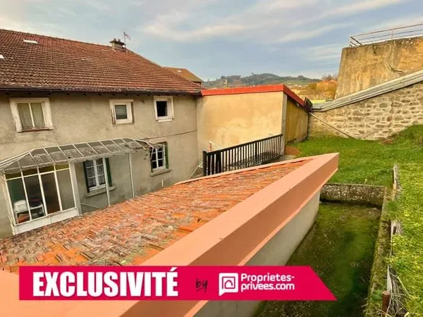 Cours (69470) - Extérieur, garages et dépendances