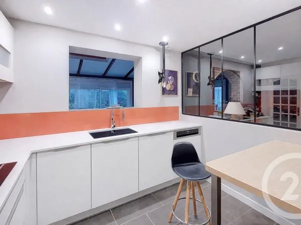Maison 6 pièces 136 m²