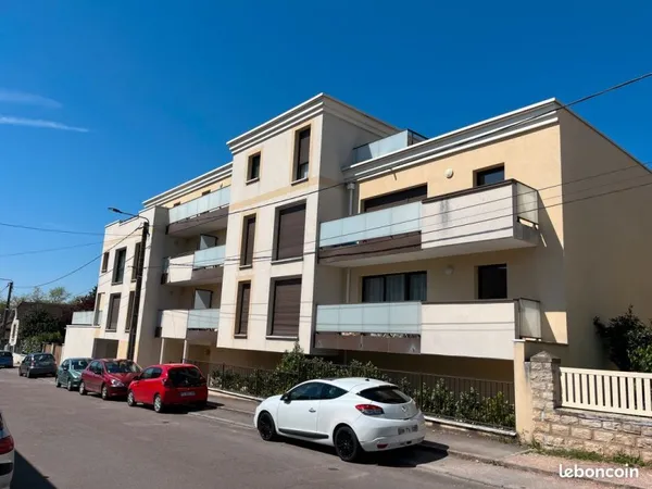 CHU-FACULTES, 53 m2, Loué, 2015, balcons, pkg