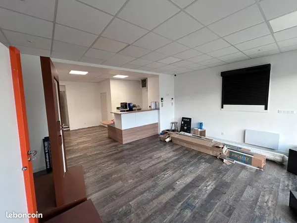Local commercial 100 m² QUIMPER
