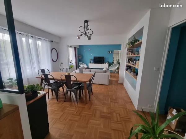 T3 77 m2 lumineux avec parking
