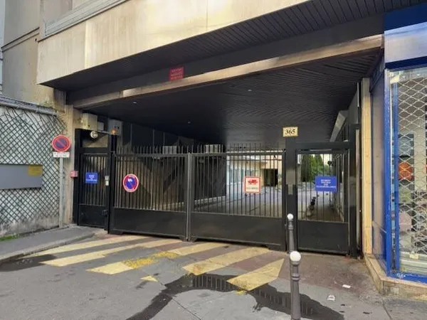 Parking 54 m²