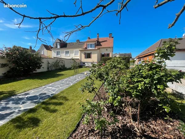 Maison 3 pièces 85 m²