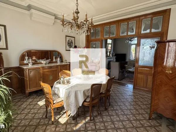 Maison 8 pièces 180 m²
