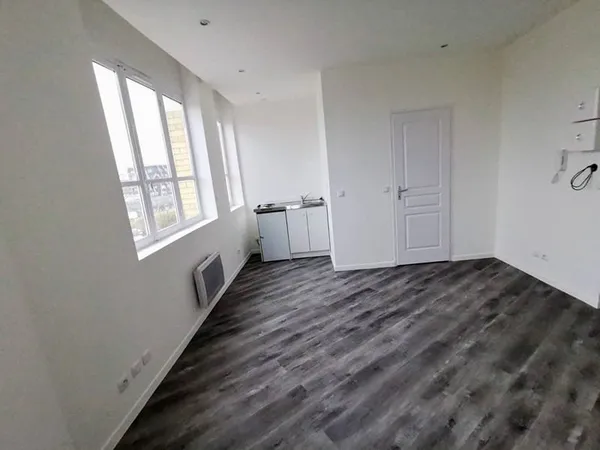 Location d'un appartement F1 à CALAIS