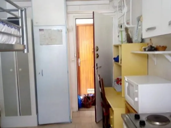 Studio 1 pièce 11 m²