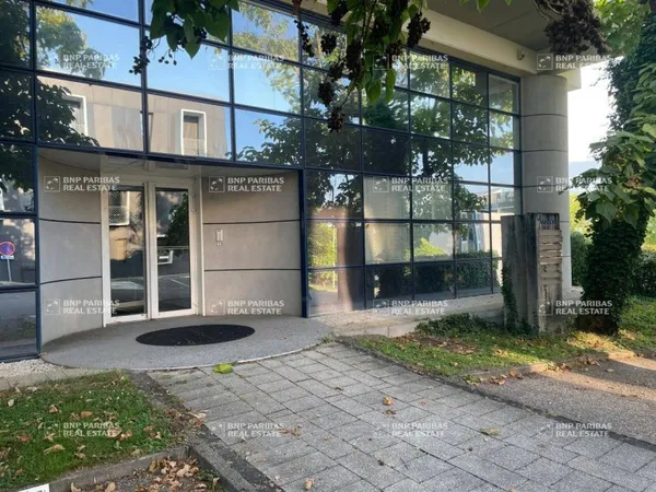 Bureaux 134 m²