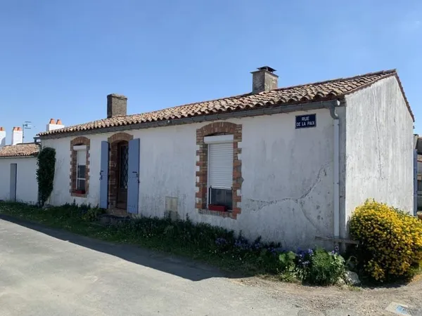 Maison en pierre dans le coeur des Conches