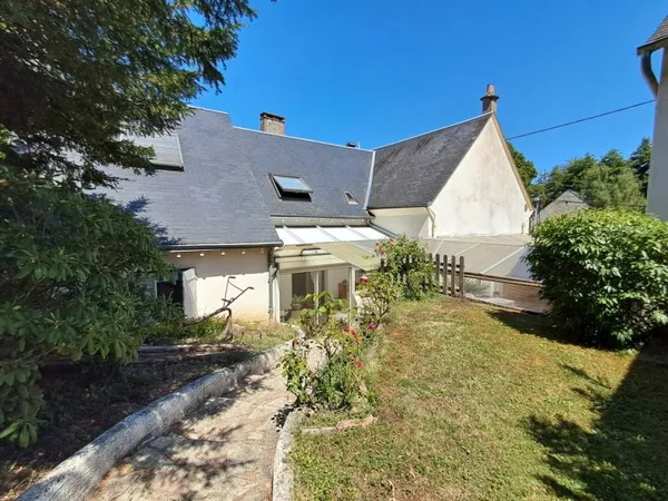Maison 6 pièces 234 m²