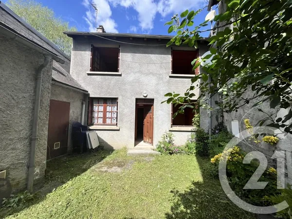 Maison 4 pièces 205 m²