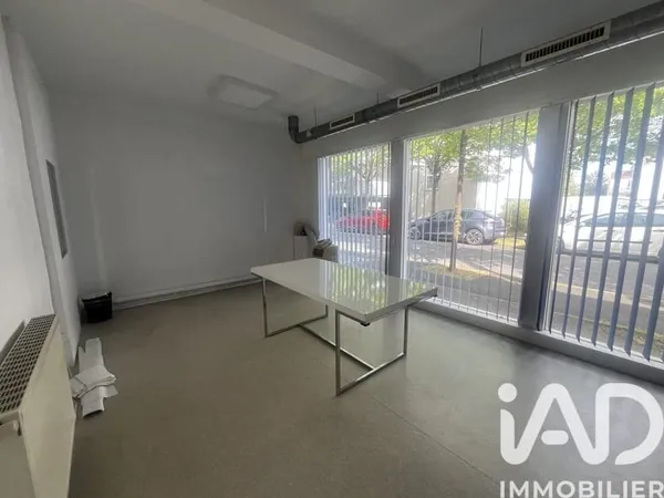 Vente Boutique/Local commercial 180 m²